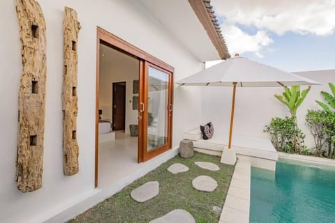 Luxury 2 bedrooms villa Putih Pererenan Villa in North Kuta