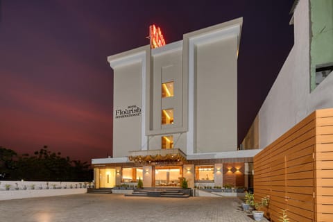 HOTEL FLOURISH INTERNATIONAL Hotel in Gujarat