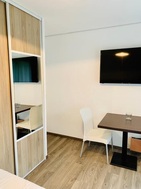 FORMISTUDIO II Apartment in Normandy