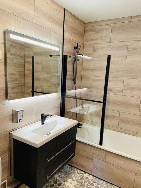 FORMISTUDIO II Apartment in Normandy