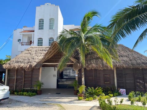 HOTEL & BEACH CLUB OJO DE AGUA Hotel in Puerto Morelos