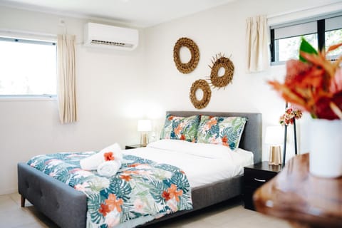 Bed, Decorative detail, Bedroom, air conditioner