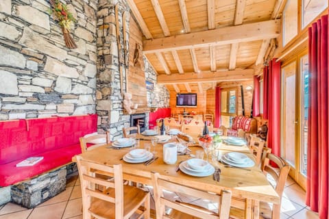 Chalet Gypaete - Chalets pour 10 Personnes 91 Chalet in Tignes