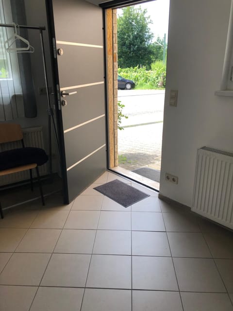 1-ZKD mit EBK, modern und barrierefrei, SELF-CHECK-IN Apartment in Sinsheim