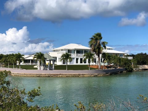 Palm Point Loft Condominio in Turks and Caicos Islands