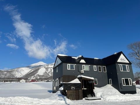 Niseko OAC Lodge Bed and Breakfast in Niseko