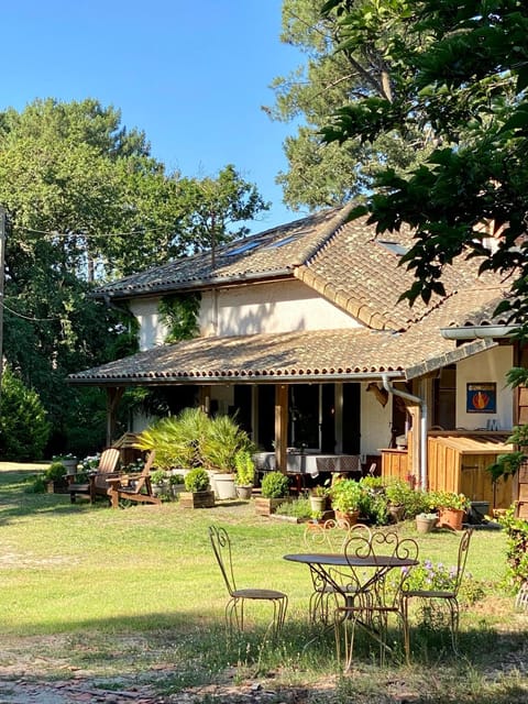 La Ferme du Miouat Bed and Breakfast in Saint-Julien-en-Born