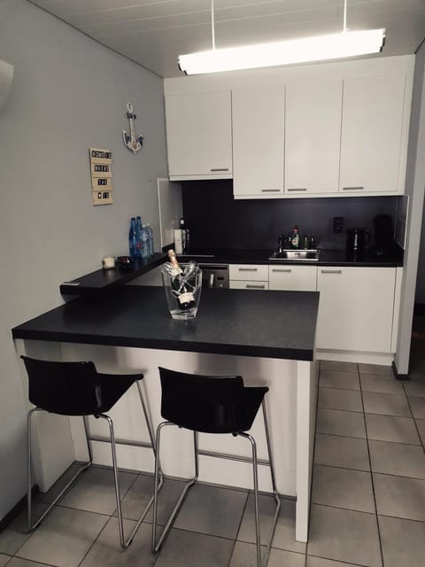 Modern studio direct Seaview & free parking Apartment in Ostend