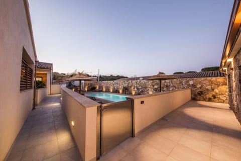 Pool view, Swimming pool