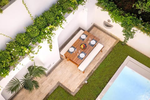 Patio, Garden, Swimming pool, Swimming pool