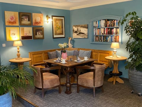 Lounge or bar