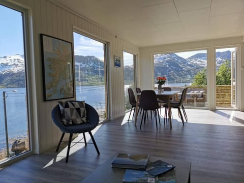 Waterfront Senja Apartment in Troms Og Finnmark