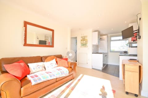 35 Sandown Bay Holiday Park Bed and Breakfast in Yaverland