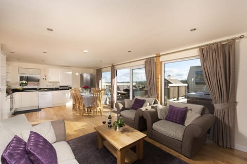 Lodge 40, Retallack Resort & Spa House in Saint Columb Major