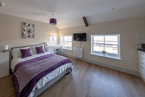 Isabella House - Hereford City Centre Aparthotel, By RentMyHouse Condominio in Hereford
