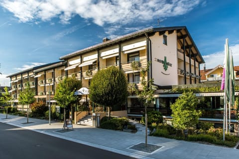 Property building, Facade/entrance, Day, Street view