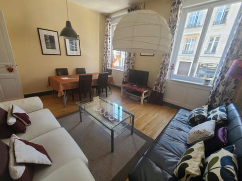 Élégant Appart T3 à Épinal - Confort, Proche Gare TGV & Centre-ville - FR-1-589-92 House in Vosges