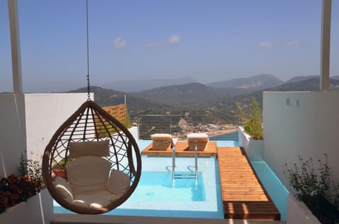 Balcony/Terrace, Pool view, Swimming pool