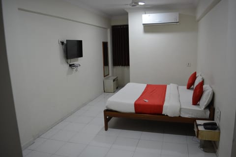 HOTEL RUNWAY INN Hotel in Ahmedabad