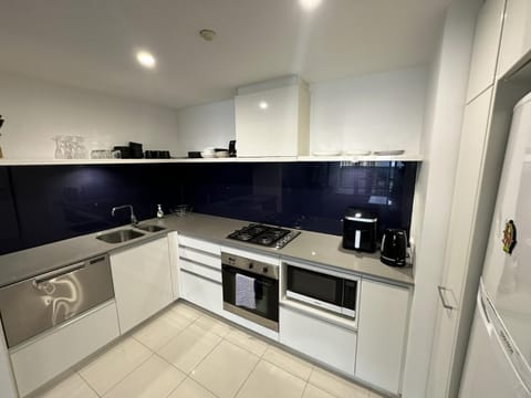 BeachView Surfers 2BD Apartment Lux Apartment in Surfers Paradise