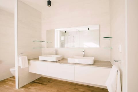 Luxe Suite With Garden And Bath Sophie Condominio in Tilburg