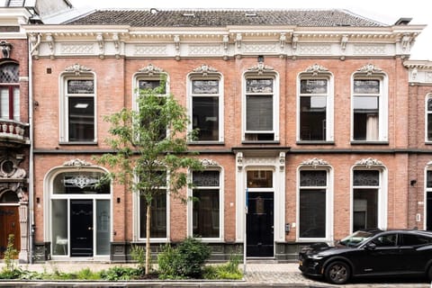 Stadsvilla Tilburg 3 luxe kamers met tuin Anna Paulowna Apartamento in Tilburg