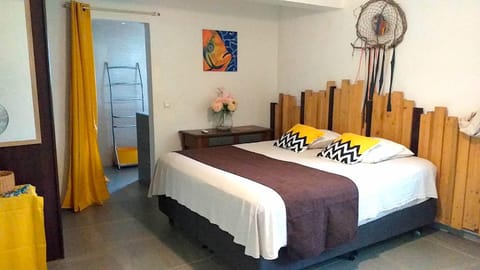 CHAMBRES LEZARD Home Bed and Breakfast in New Caledonia