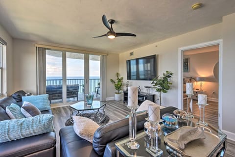 Luxe Daytona Beach Resort Retreat with Ocean Views! Apartment in Daytona Beach Shores