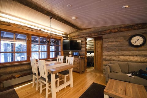 TV and multimedia, Living room, Dining area