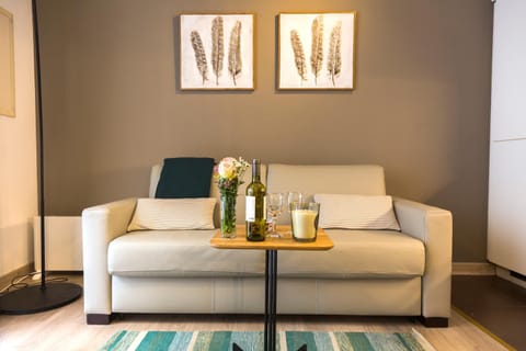 Bed, Living room, Seating area