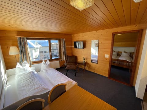 Bed, Living room, Photo of the whole room, Bedroom