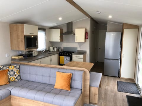 Whitley bay 4 berth Luxury Caravan Campground/ 
RV Resort in Whitley Bay
