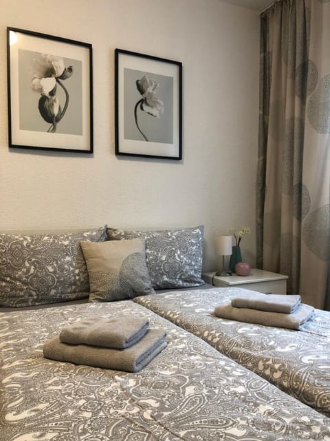 No2 TOP Apartment4YOU - 3 Zimmer, 1-6 Pers, Saarbrücken - Jägersfreude Saarbruecken Apartment in Saarbrücken