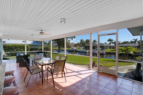 Robin's Nest Chalet in Cape Coral