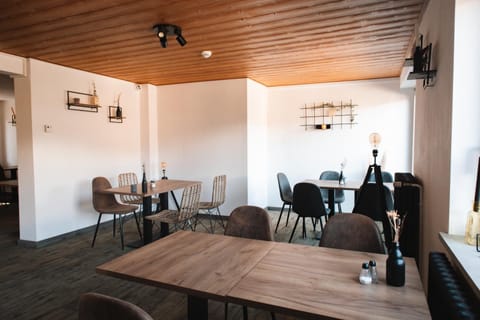 Restaurant/places to eat, Breakfast