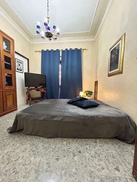 ROMAN HOUSE - TERMINI ESQUILINO Apartment in Rome