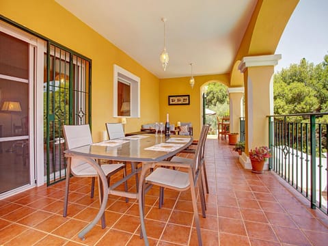 Cheerful Holiday Home in Salobre a with Private Pool Casa in Costa Tropical