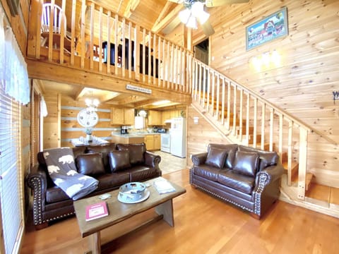 A-Bluff & Beyond cabin Maison in Pigeon Forge