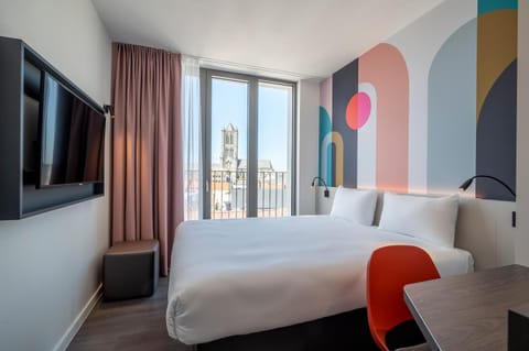 Bed, View (from property/room), Bedroom