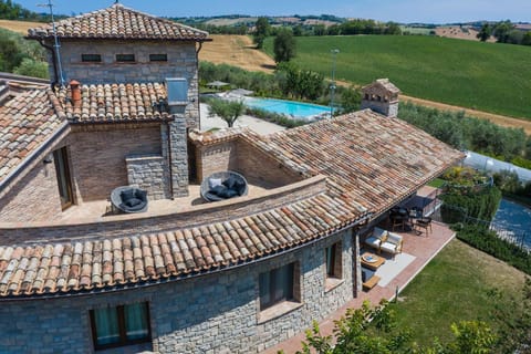 Property building, Bird's eye view, Swimming pool