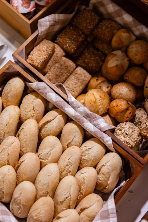 Breakfast, Buffet breakfast