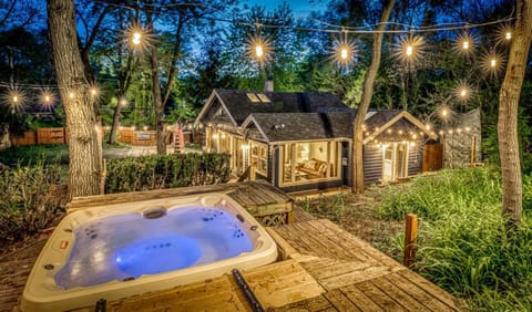 Property building, Patio, Hot Tub