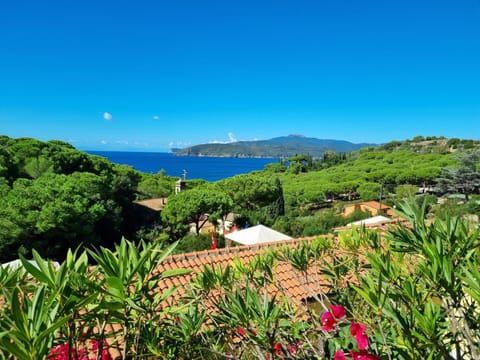 Nearby landmark, Day, Mountain view, Sea view