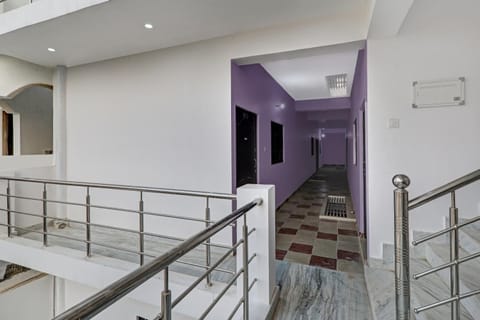 OYO Flagship Dev Inn Hotel in Lucknow