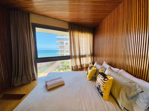 Marina Chalet: 1 Bedroom + Big Terrace Condo in Casablanca