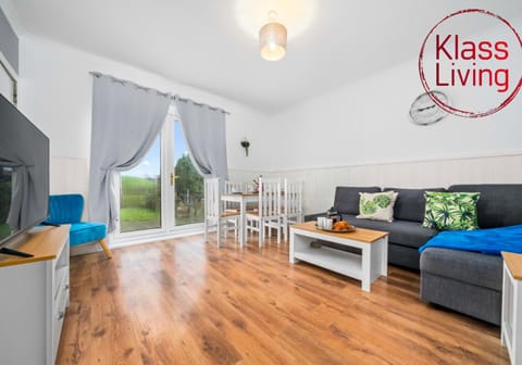 Nicol Apartment by Klass Living Airdrie Apartment in Airdrie