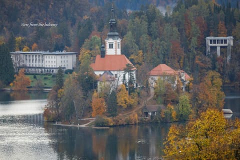 Nearby landmark, Lake view