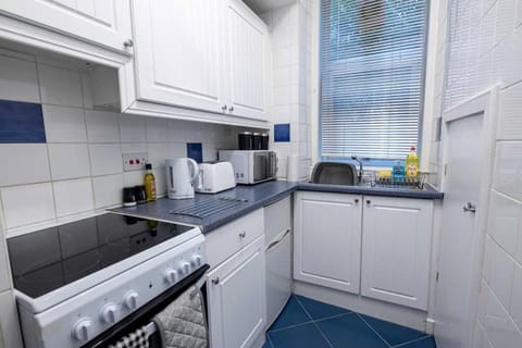 ☆ Spacious 2 Bed flat, Close to University ☆ Condo in Dundee