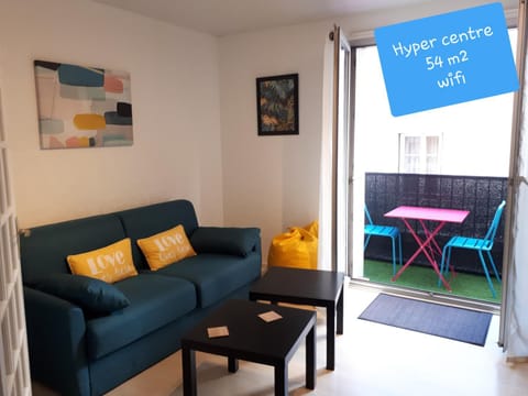 Balcony/Terrace, Living room