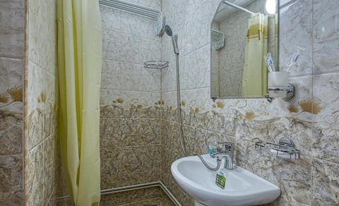 Апартаменты на улице Клочкова, 128 Apartment in Almaty